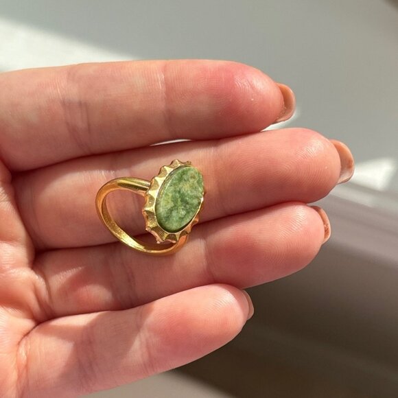 Coventry Green Jade Ring Size 4 Gold 1/20 12KT G.E. - Picture 11 of 11